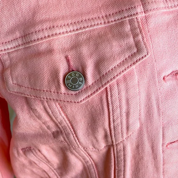 BDG by Urban Outfitters Blush pink denim jacket - Picture 7 of 9